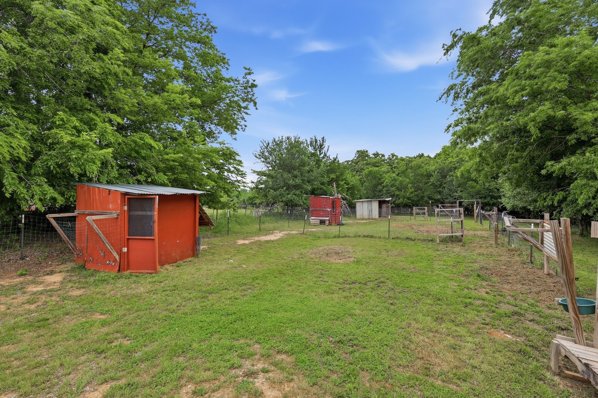 767 E Barry Street Reno TX 76020
