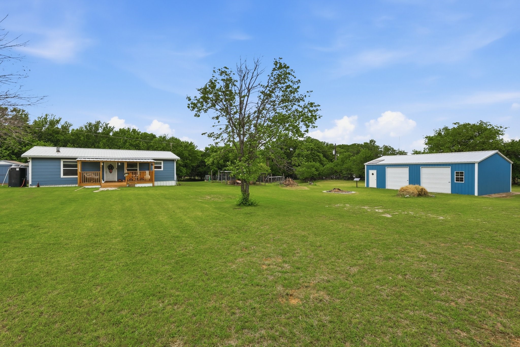767 E Barry Street Reno TX 76020