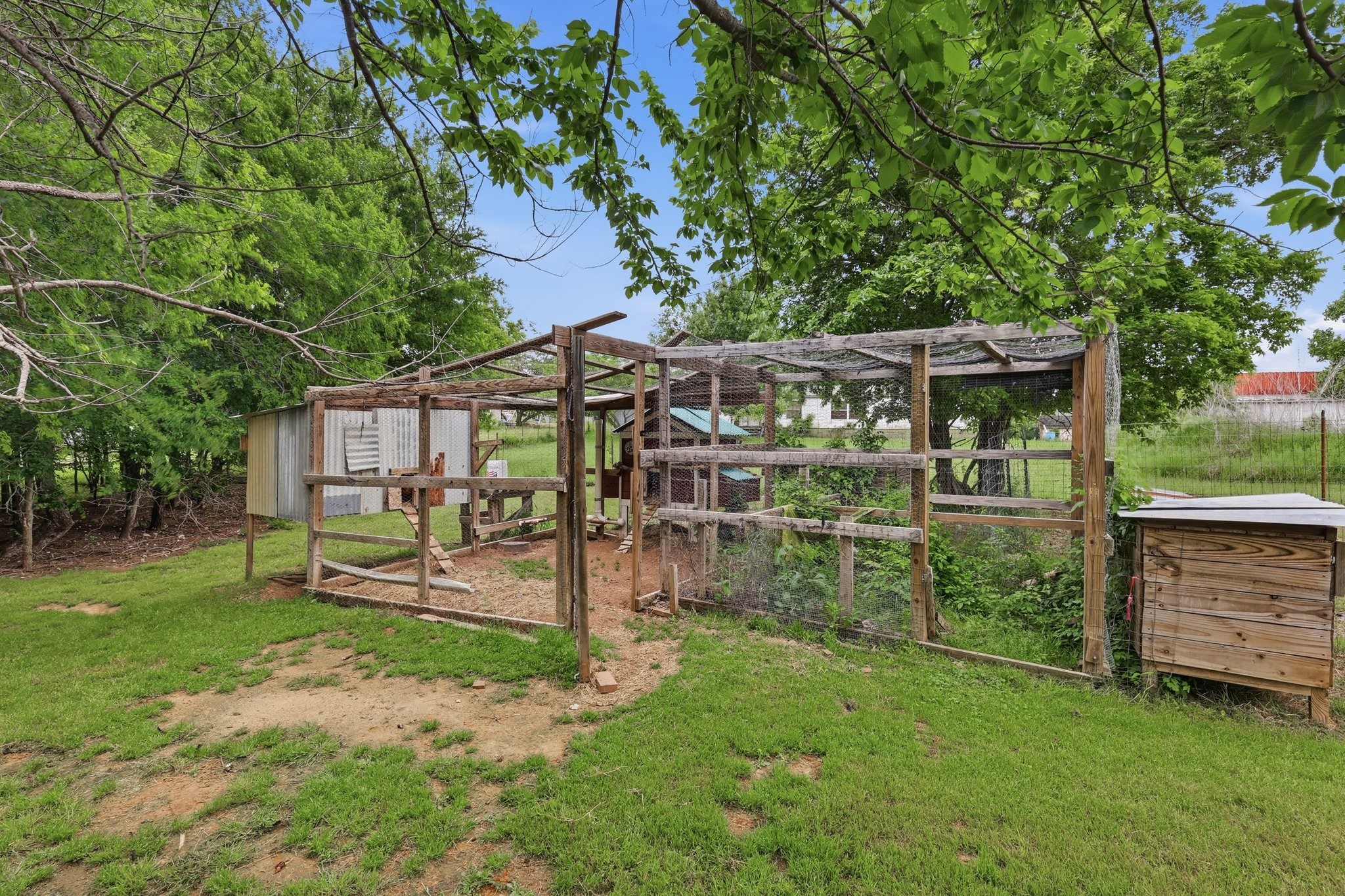 767 E Barry Street Reno TX 76020