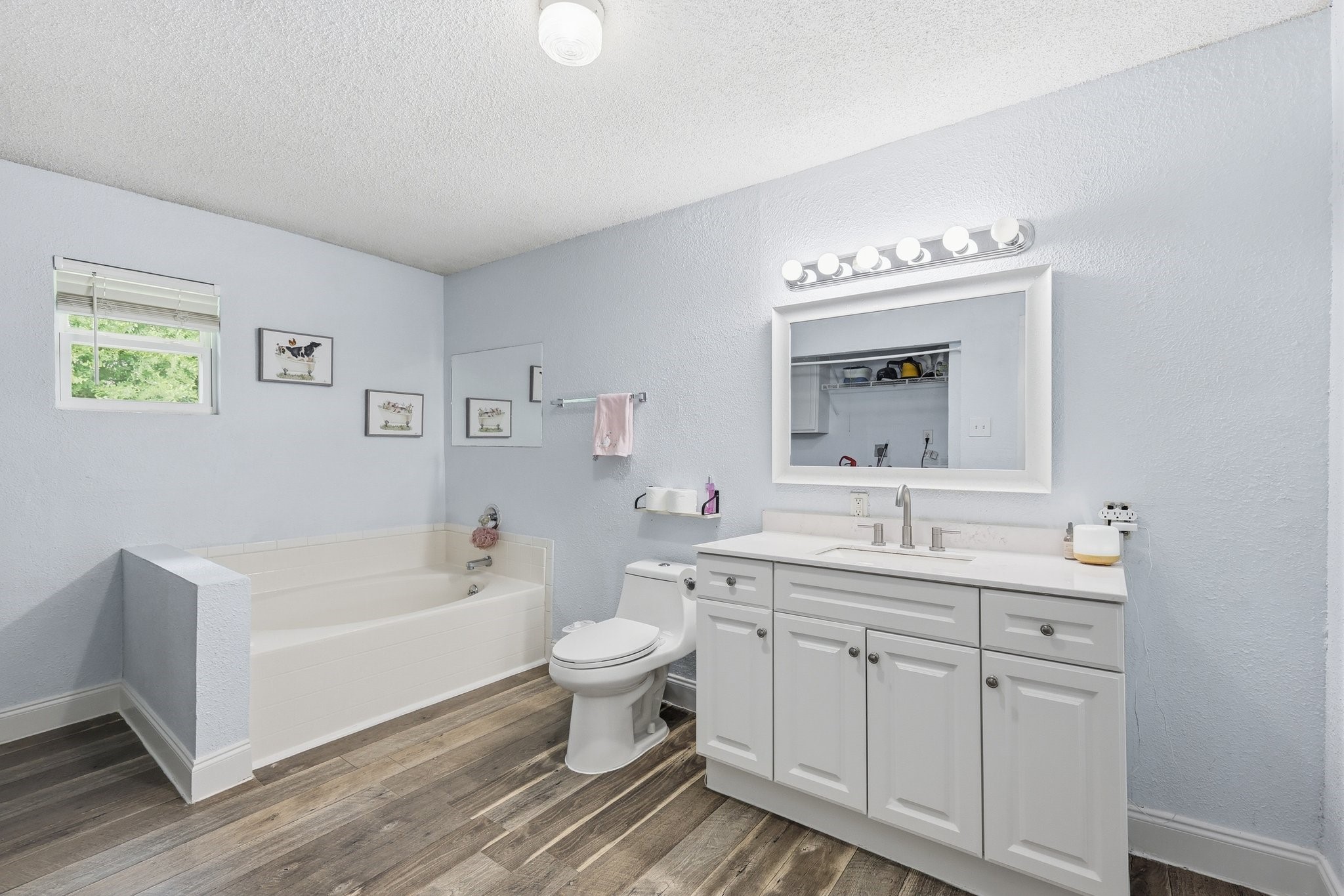767 E Barry Street Reno TX 76020