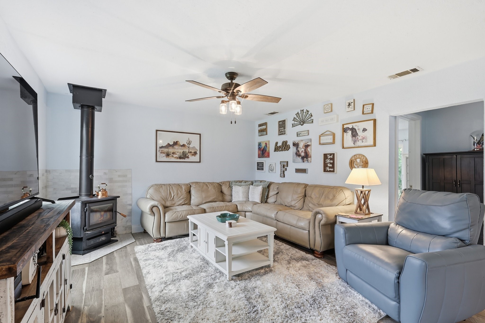 767 E Barry Street Reno TX 76020
