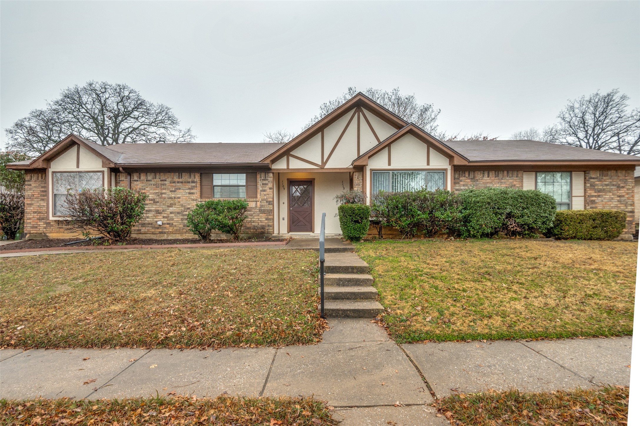 1109 Highpoint Road Bedford TX 76022