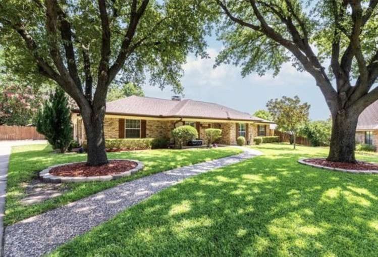 729 Hunters Glen Court Bedford TX 76021