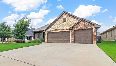 1013 Destrehan Court Burleson TX 76028
