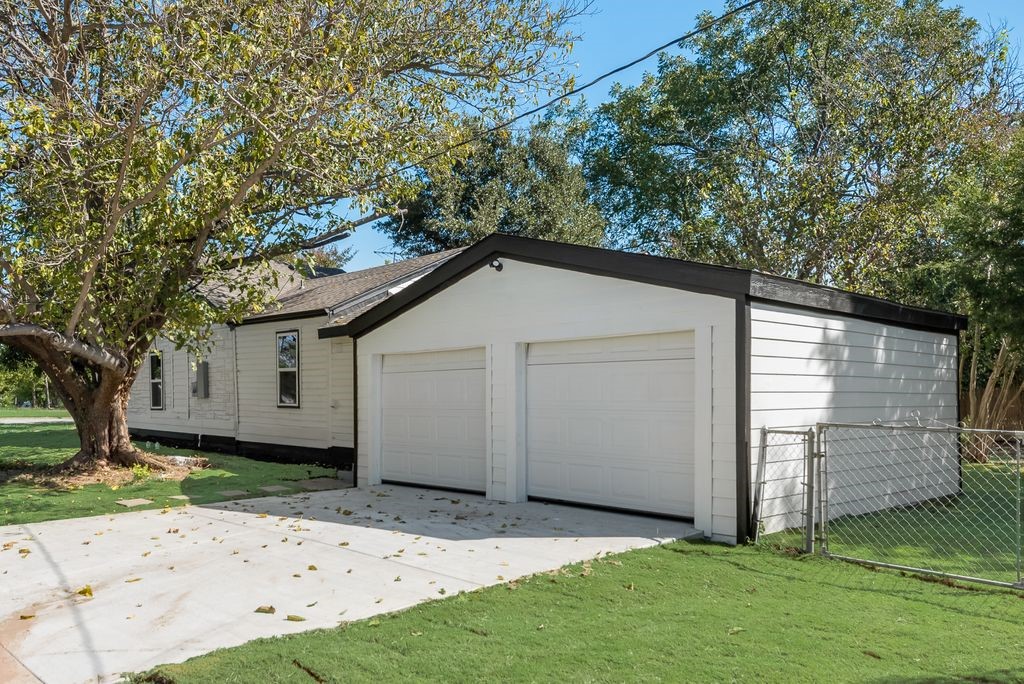 5800 Broadway Avenue Haltom City TX 76117