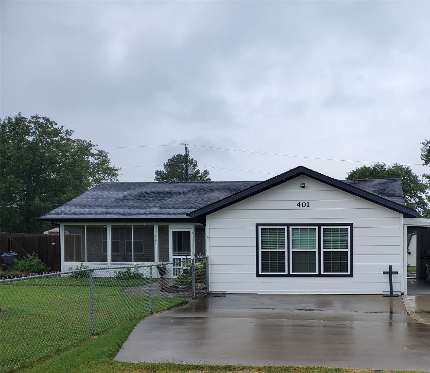 401 Hickorywood Street Azle TX 76020