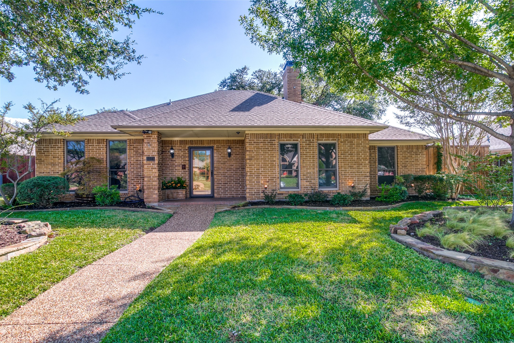 1021 Clinton Street Carrollton TX 75007