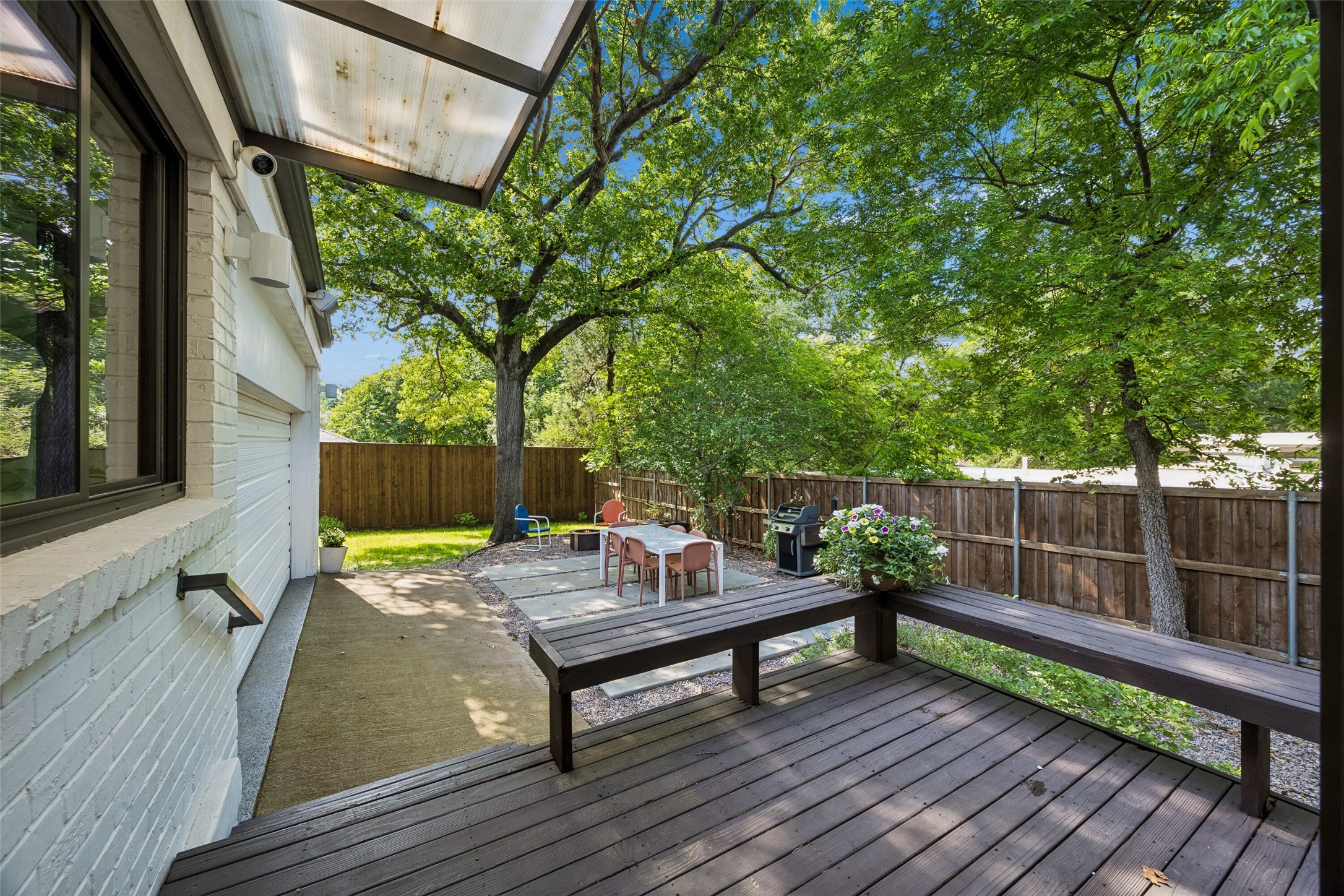 811 N Oak Cliff Boulevard Dallas TX 75208