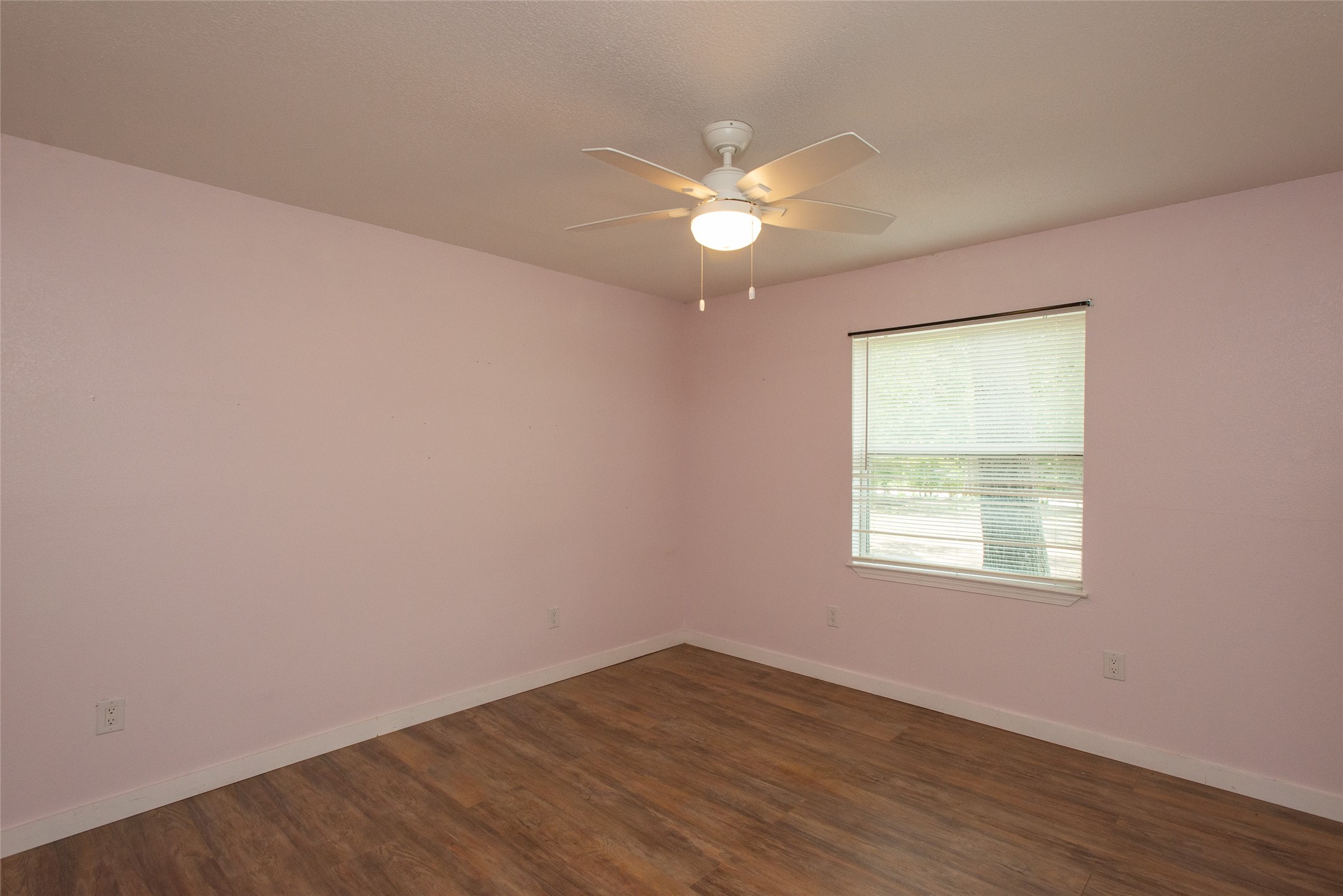 630 Cedarcrest Drive Tool TX 75143
