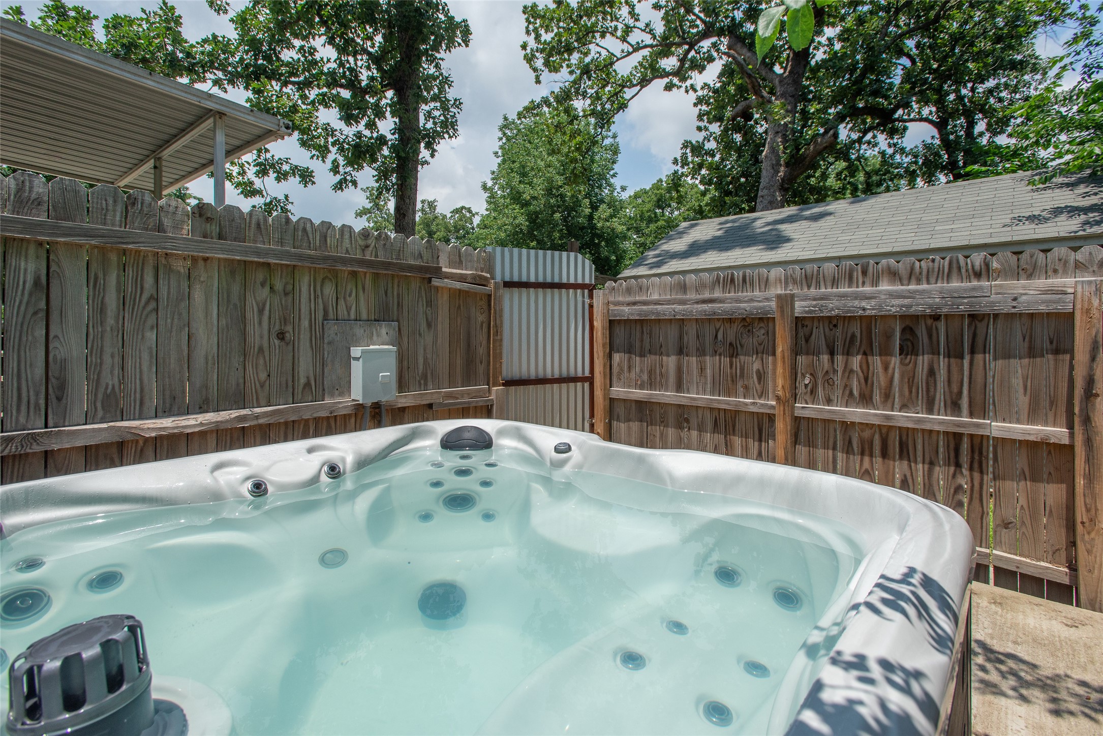 630 Cedarcrest Drive Tool TX 75143