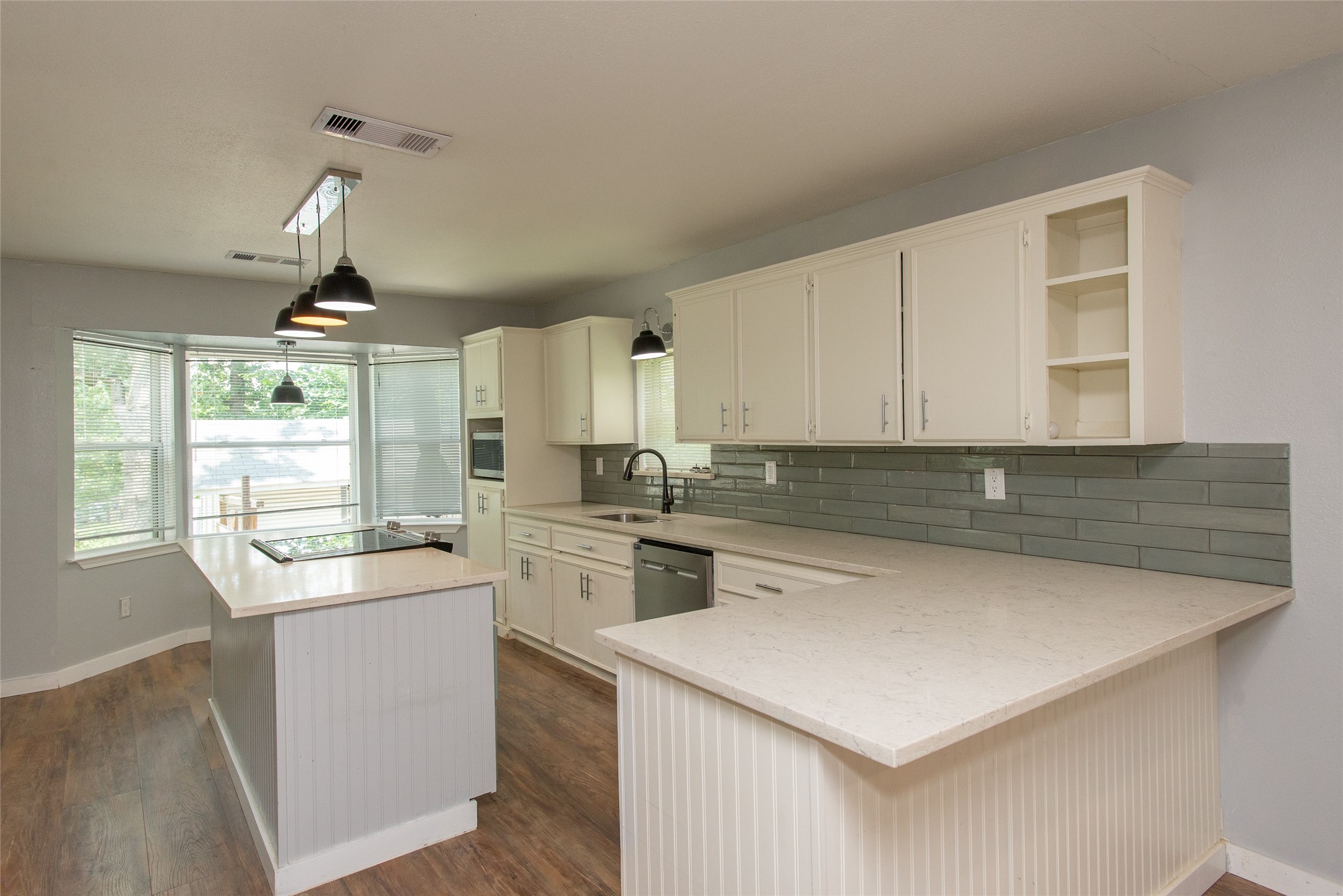 630 Cedarcrest Drive Tool TX 75143