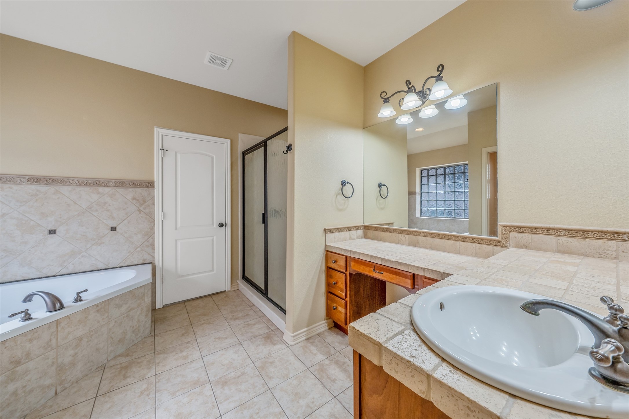 6526 Ashmore Tyler TX 75703