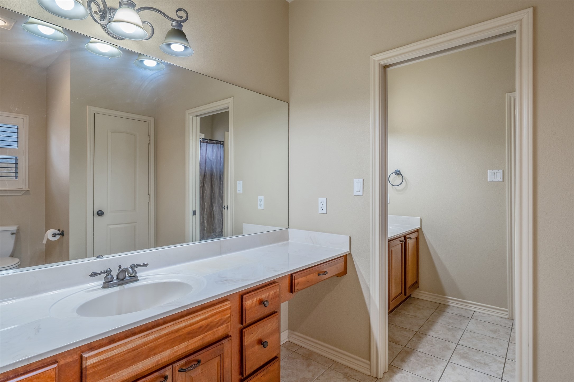 6526 Ashmore Tyler TX 75703