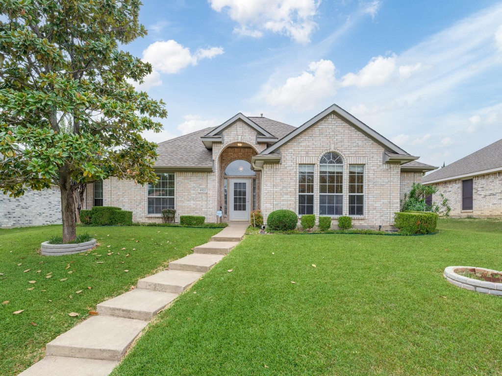 1922 Grand Cayman Way Mesquite TX 75149