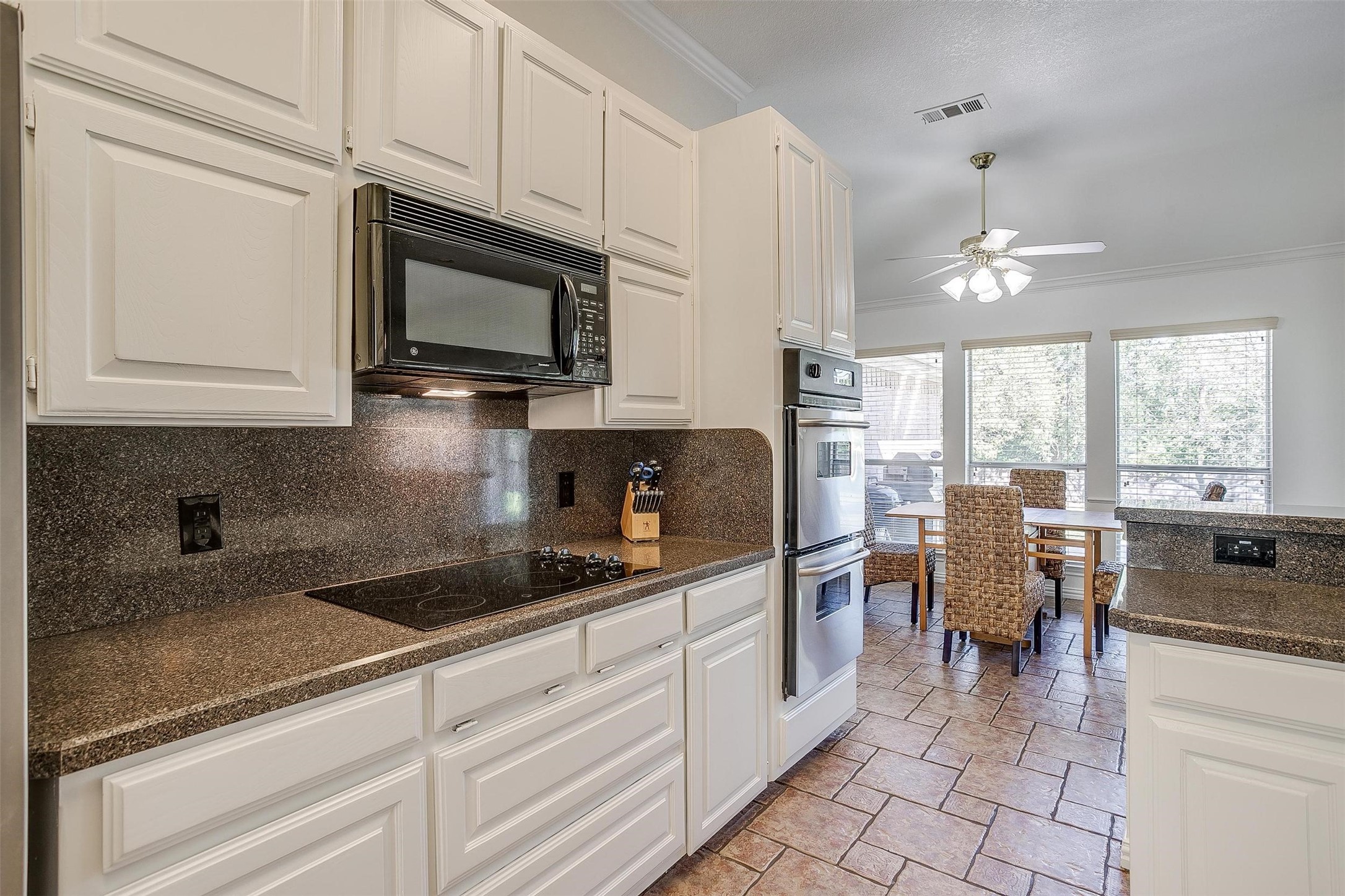 9301 Meandering Drive North Richland Hills TX 76182