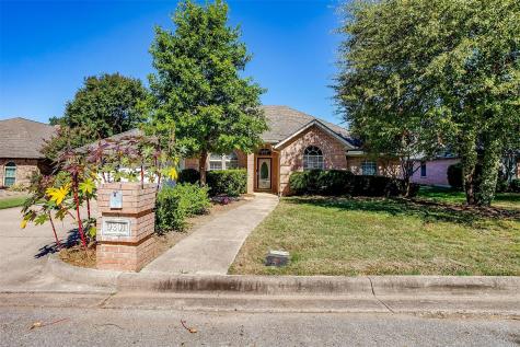 9301 Meandering Drive North Richland Hills TX 76182