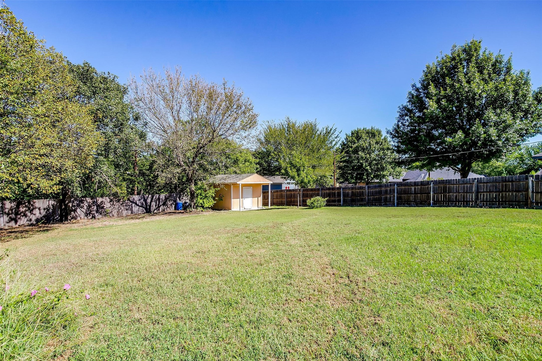 9301 Meandering Drive North Richland Hills TX 76182