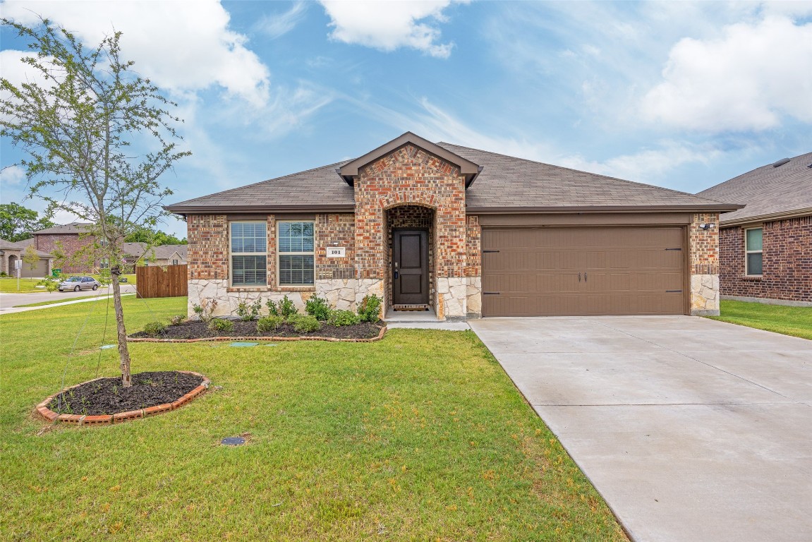 101 Admiral Lane Caddo Mills TX 75135