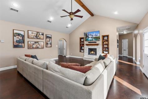 205 Vz County Road 4807 Ben Wheeler TX 75754