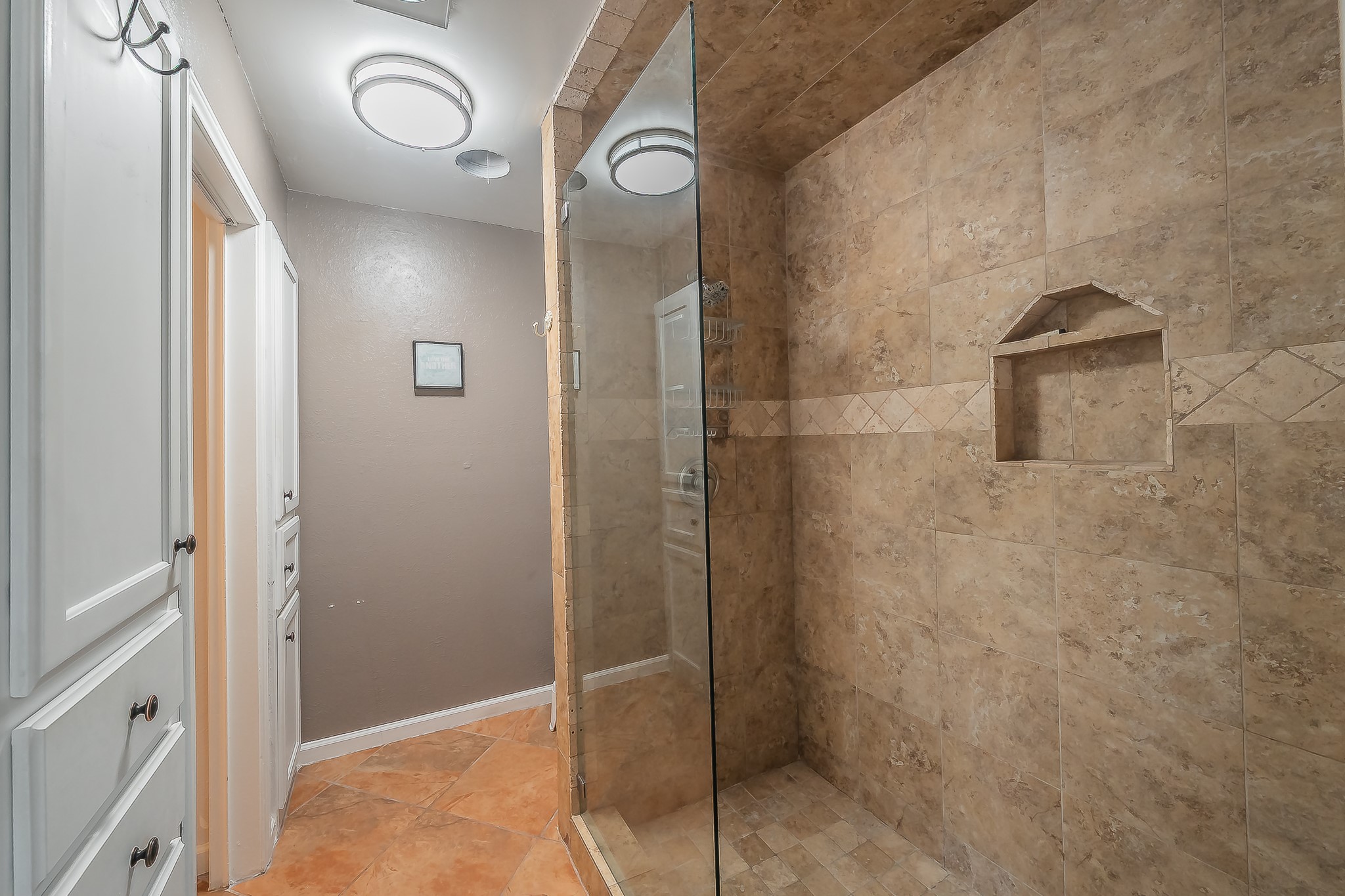 5801 Cedarcrest Drive Haltom City TX 76117