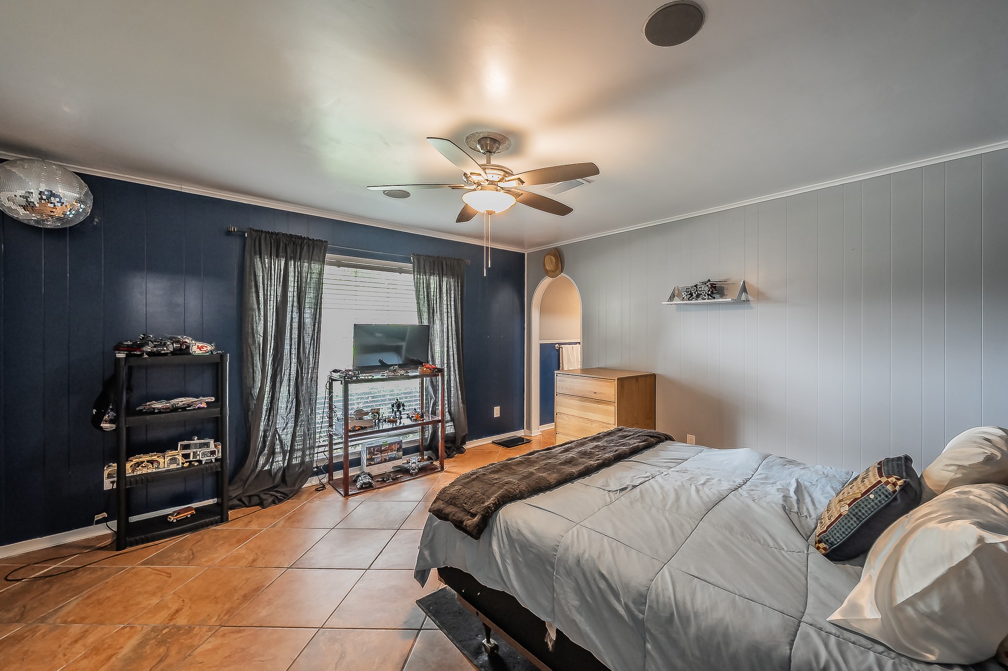 5801 Cedarcrest Drive Haltom City TX 76117