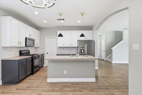 1208 Spanish Moss Drive Savannah TX 76227