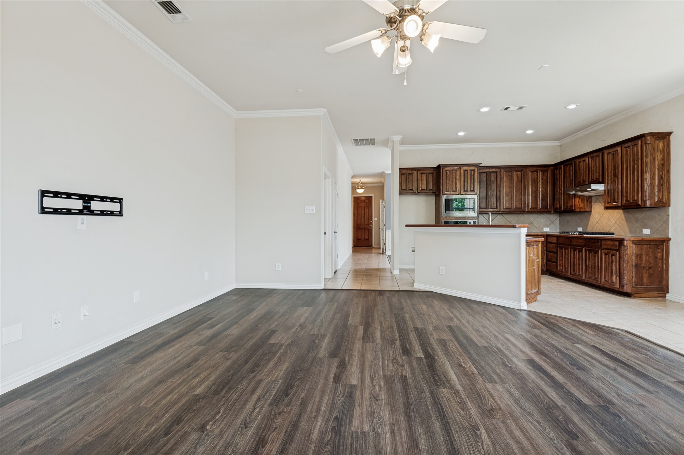 3815 Morning Dove Carrollton TX 75007