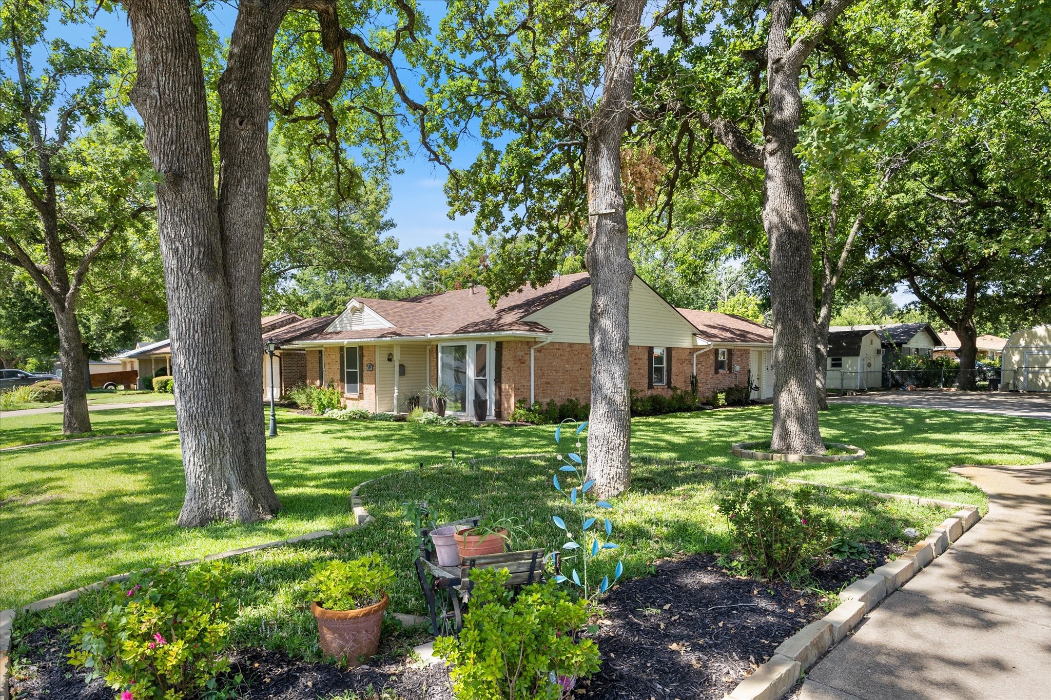 519 Staffordshire Drive Irving TX 75061