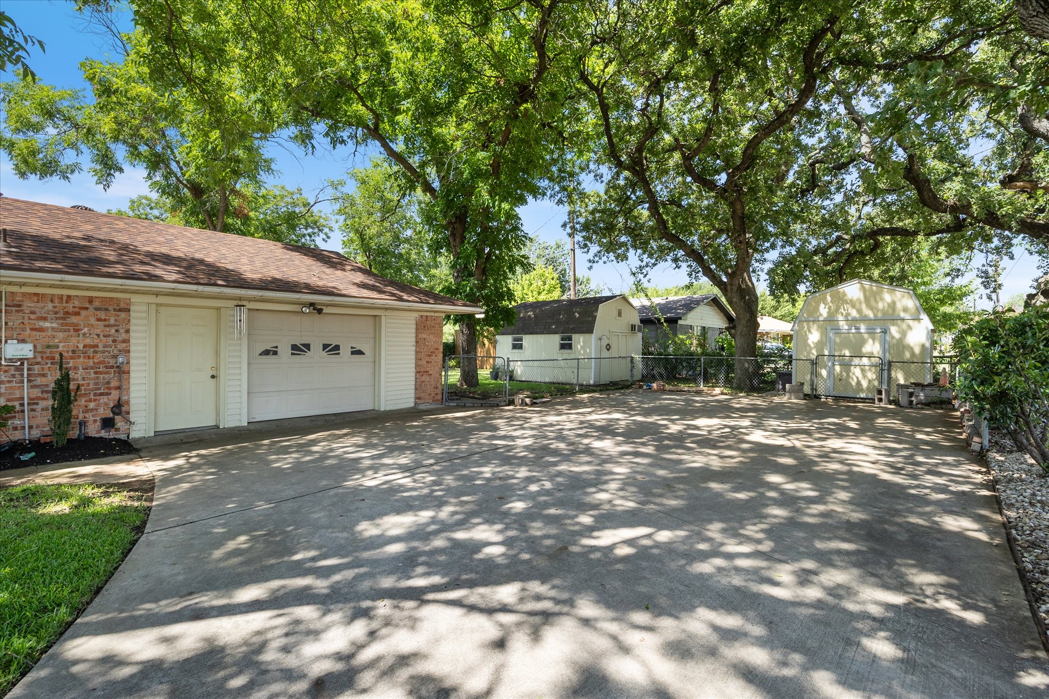 519 Staffordshire Drive Irving TX 75061