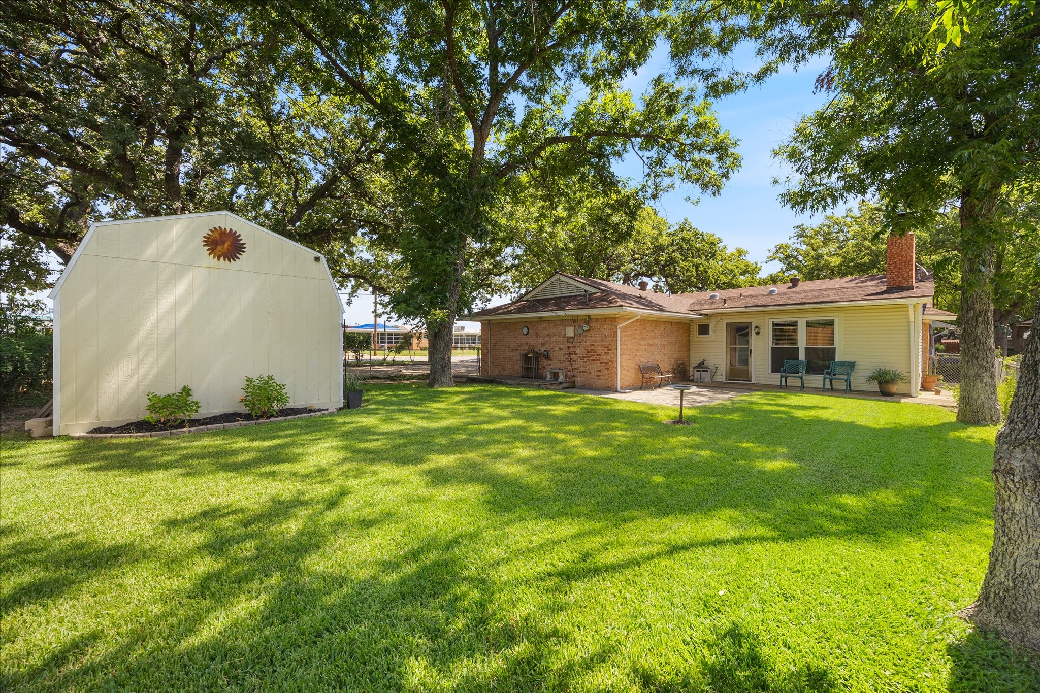 519 Staffordshire Drive Irving TX 75061