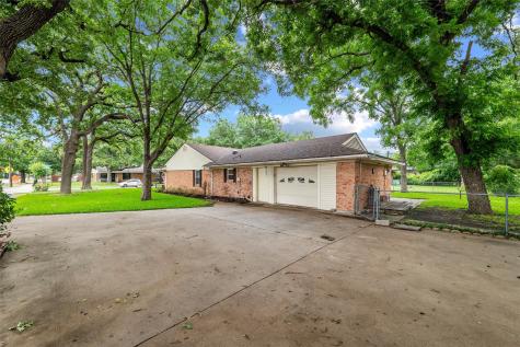 519 Staffordshire Drive Irving TX 75061