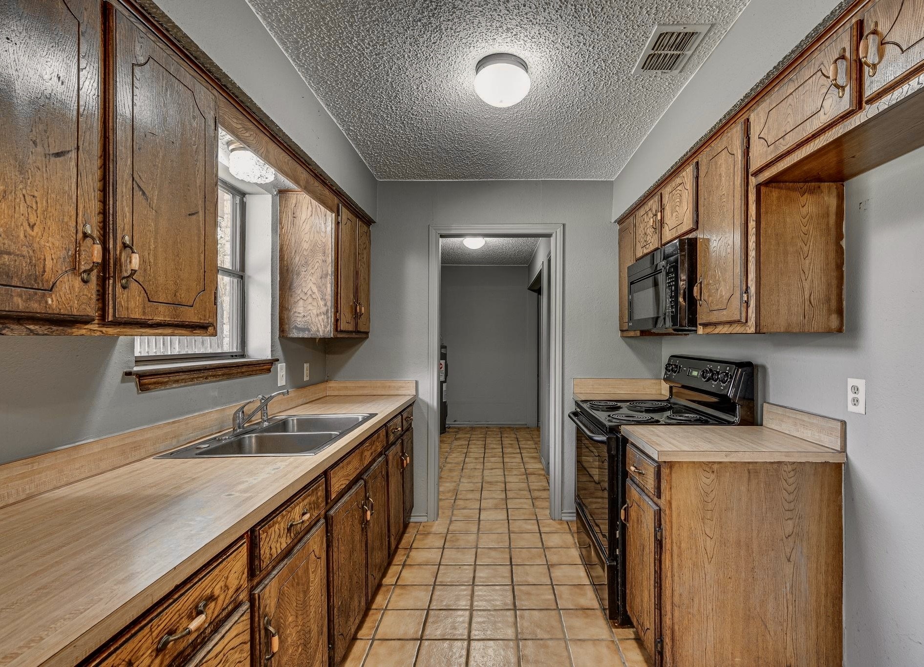 216 W Marshall Street Palmer TX 75152