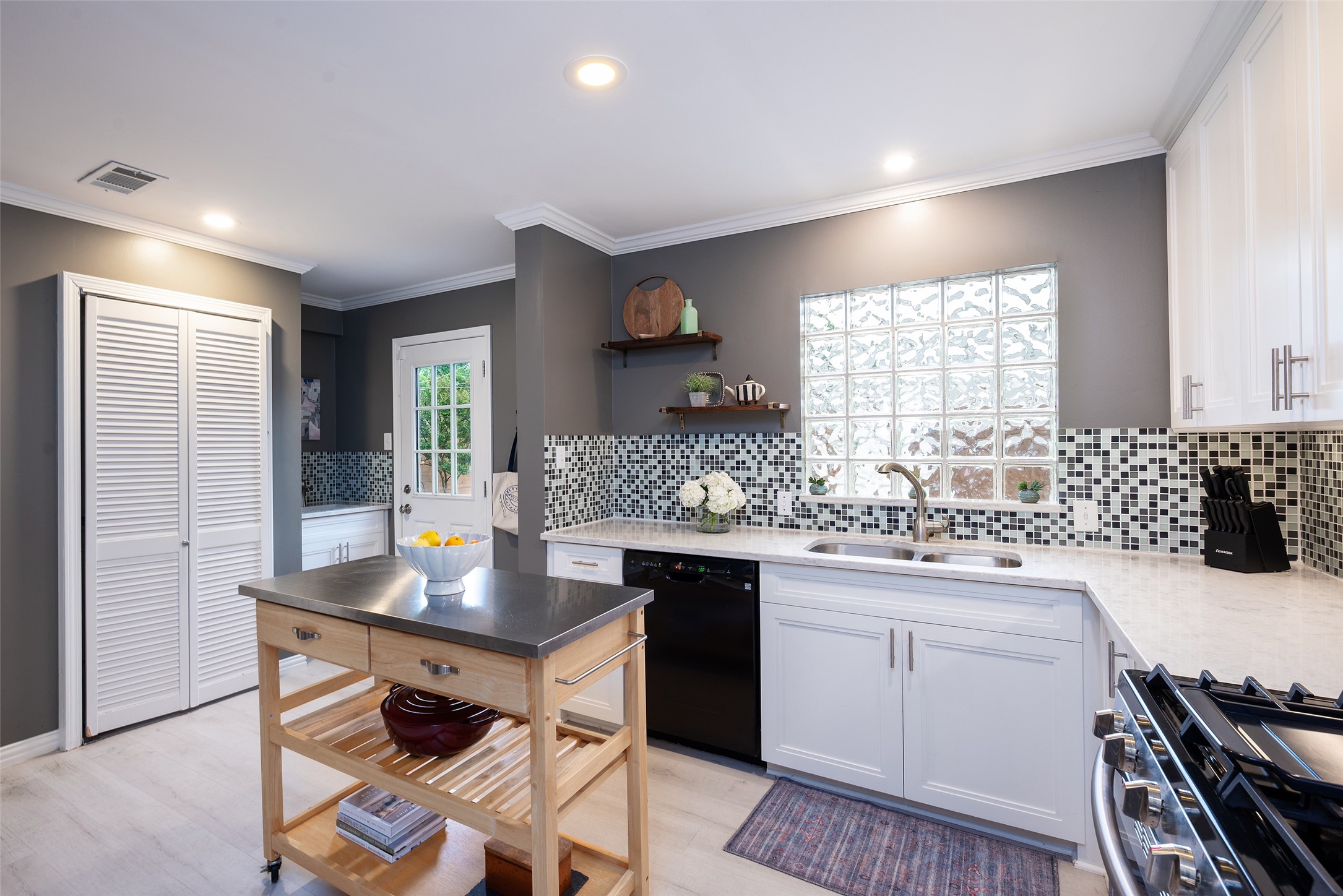 6158 Anita Street Dallas TX 75214