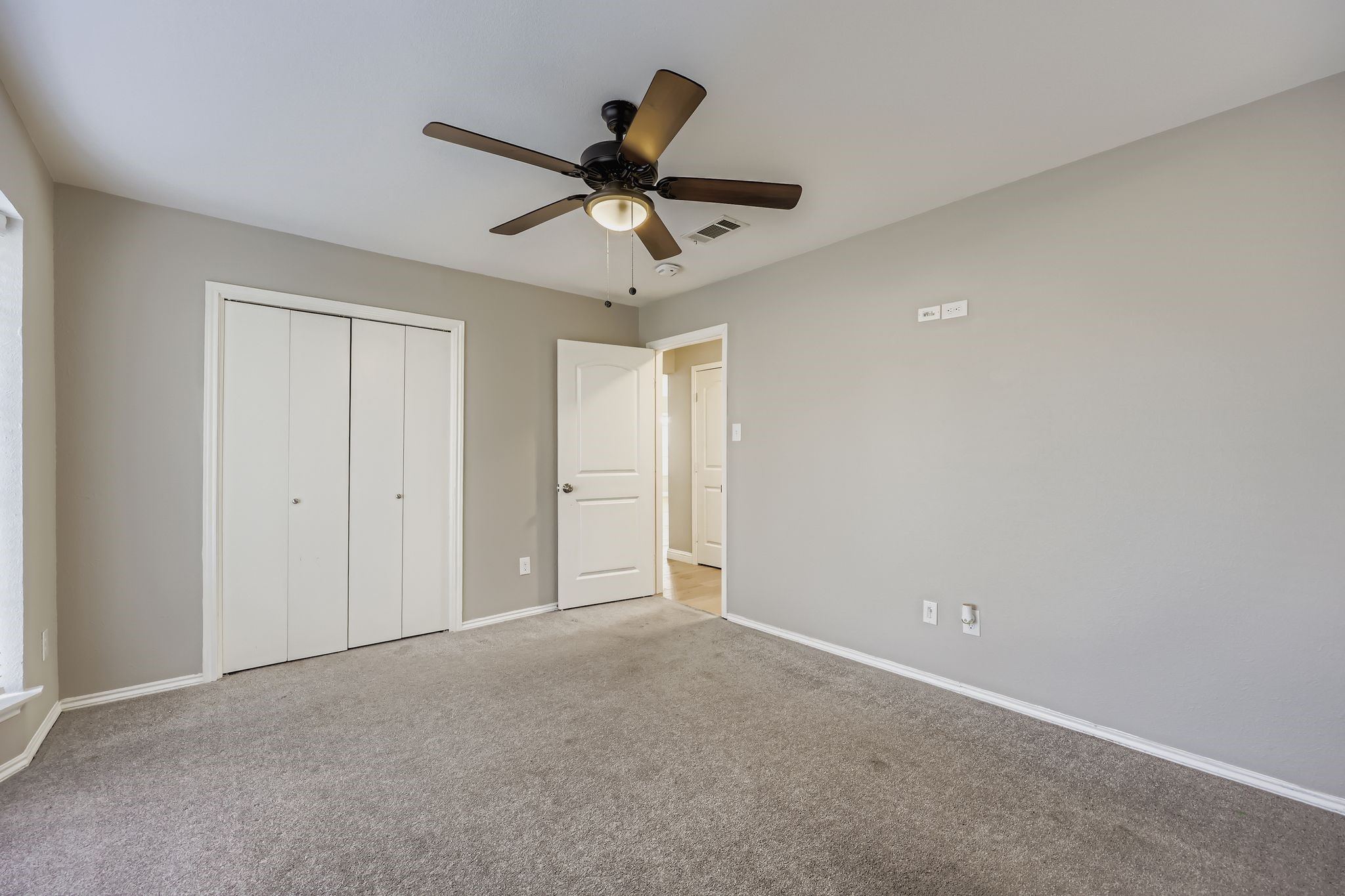 116 NE Alsbury Boulevard Burleson TX 76028