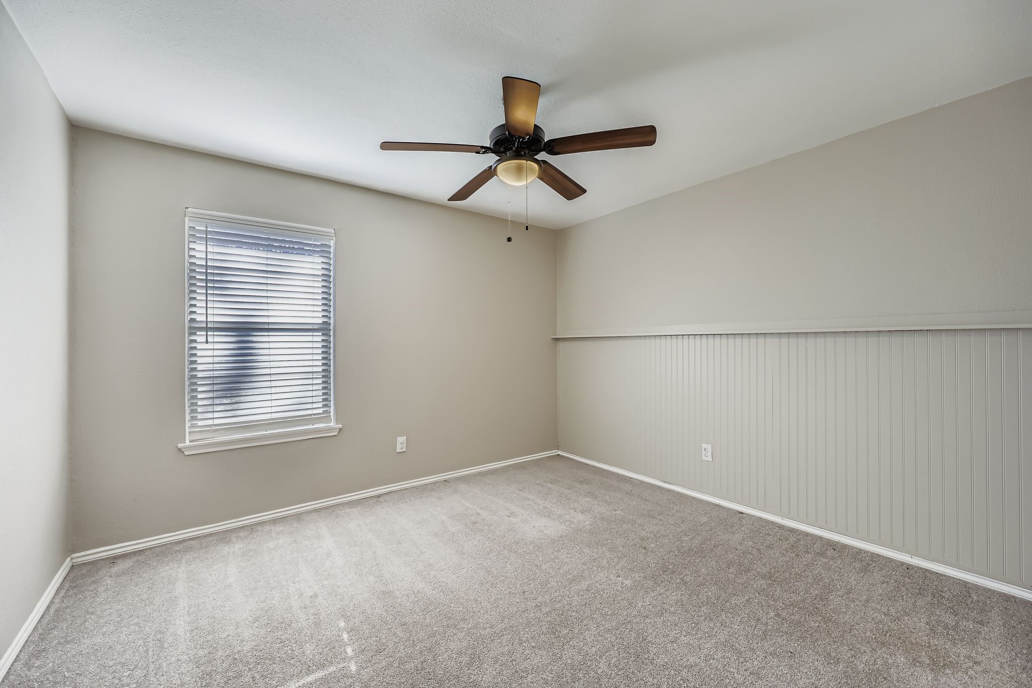 116 NE Alsbury Boulevard Burleson TX 76028
