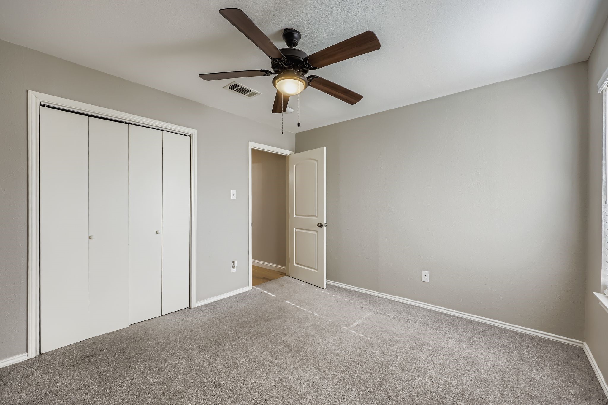 116 NE Alsbury Boulevard Burleson TX 76028