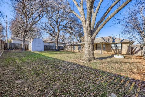 116 NE Alsbury Boulevard Burleson TX 76028