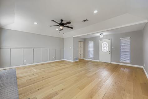 116 NE Alsbury Boulevard Burleson TX 76028
