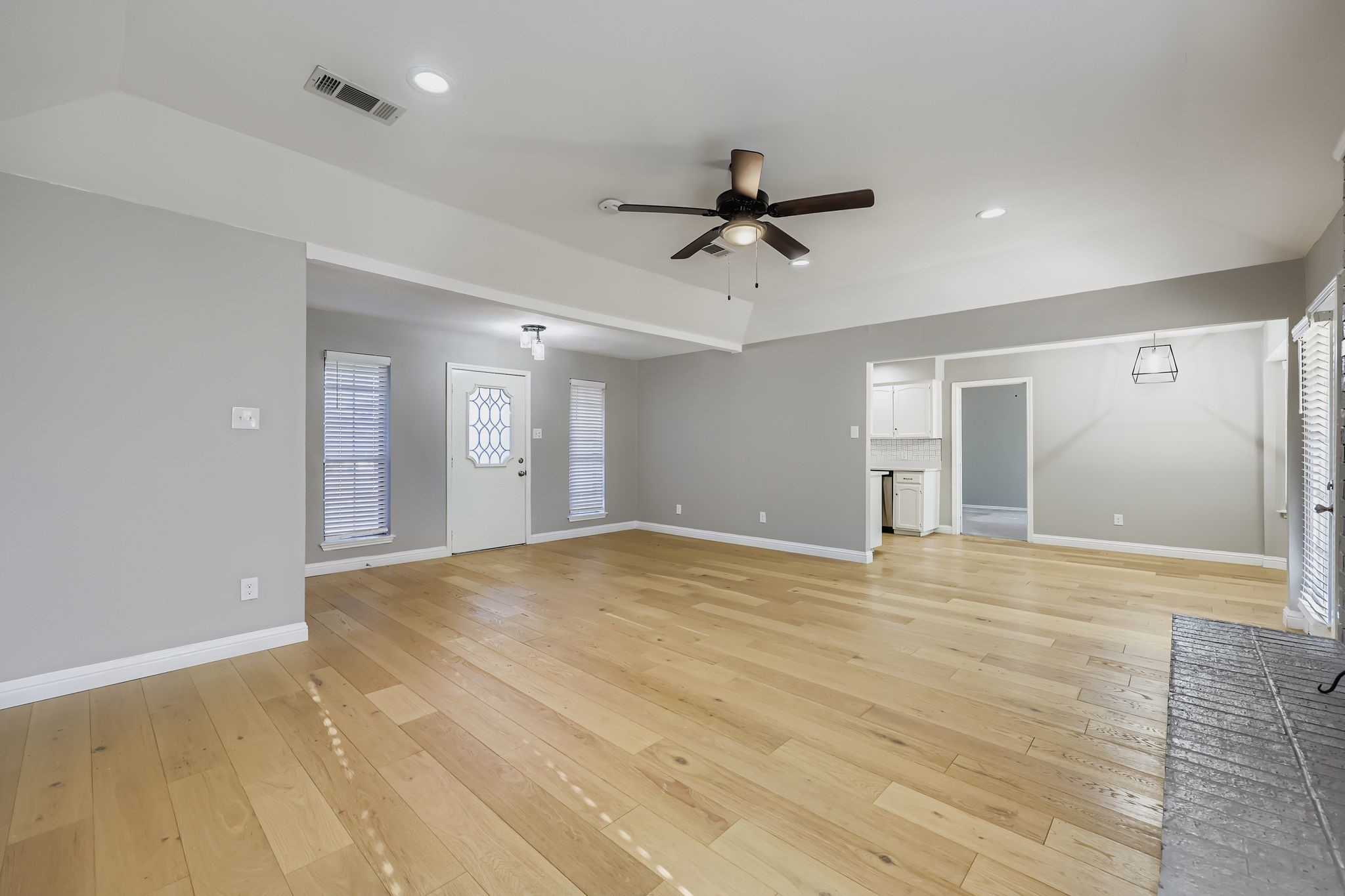 116 NE Alsbury Boulevard Burleson TX 76028