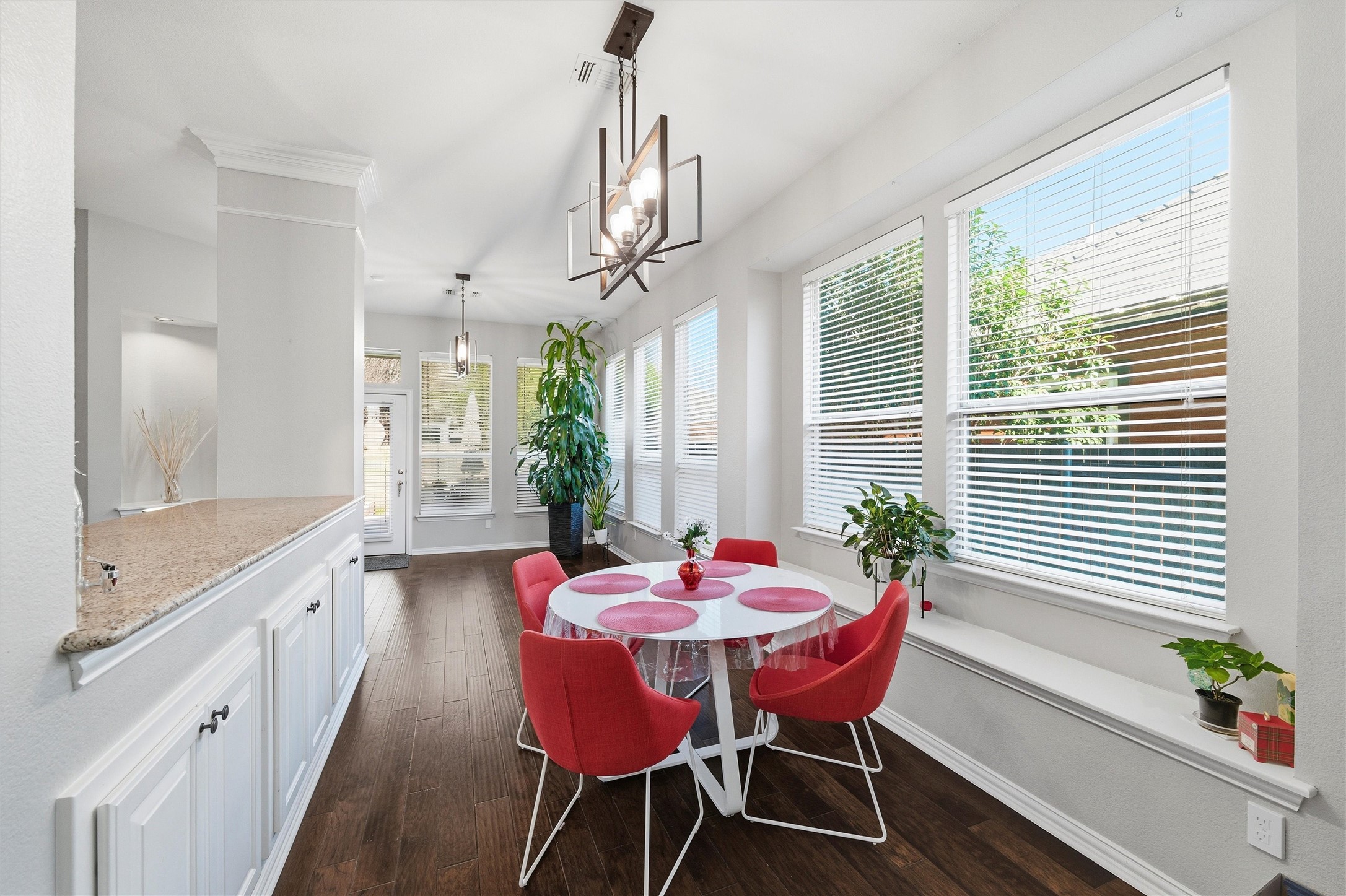 124 Myrtle Creek Grapevine TX 76051