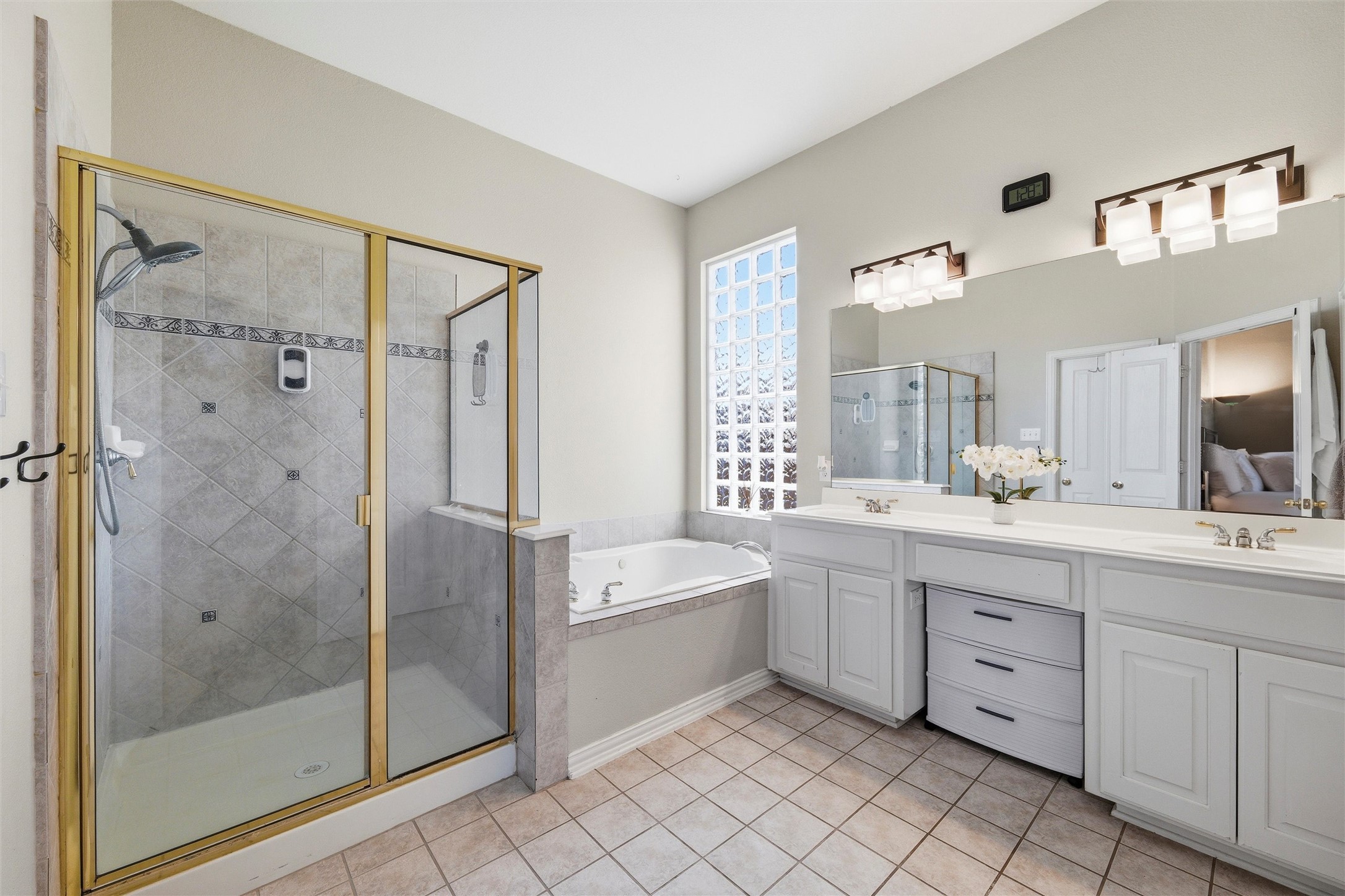 124 Myrtle Creek Grapevine TX 76051