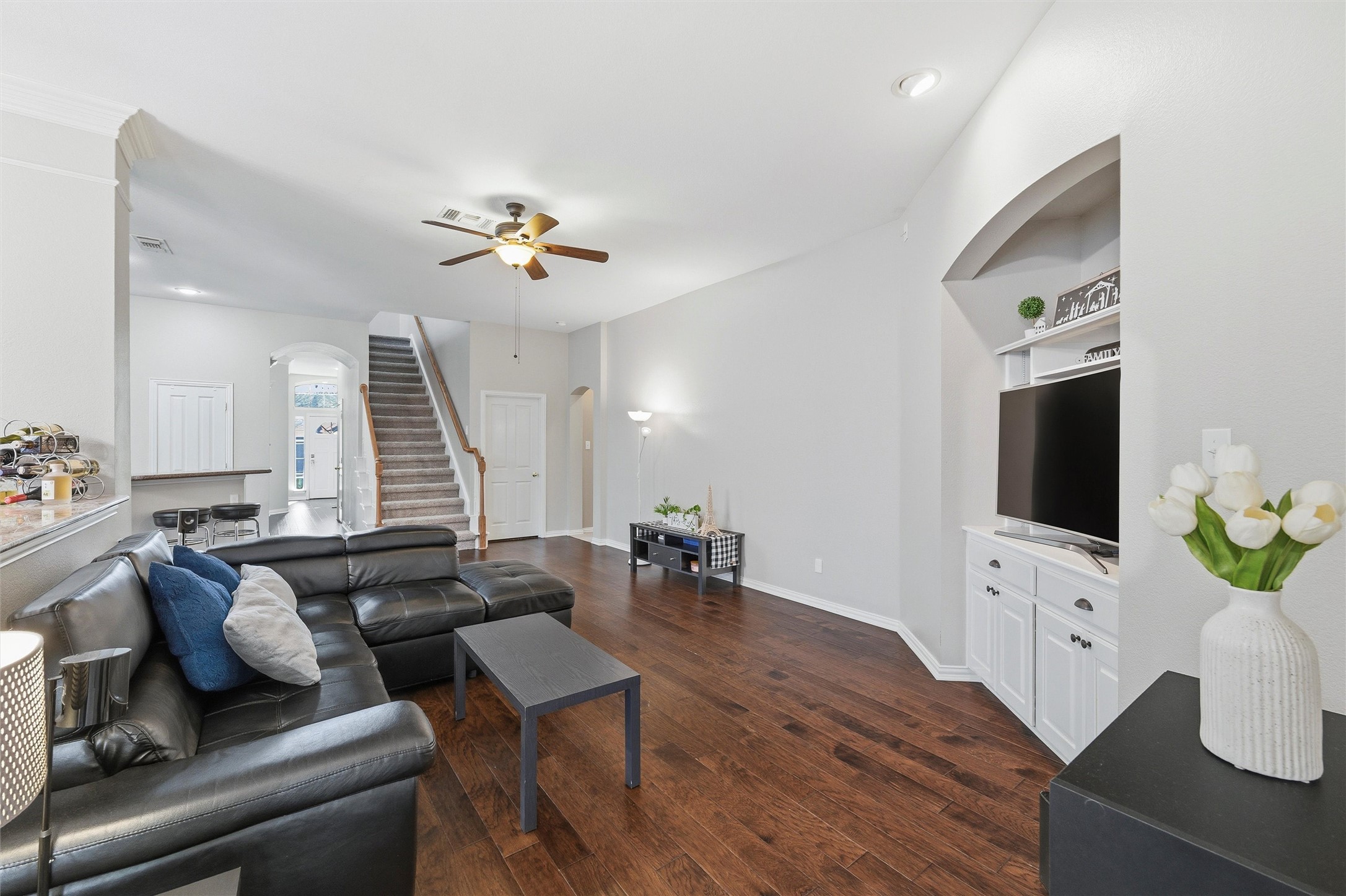 124 Myrtle Creek Grapevine TX 76051
