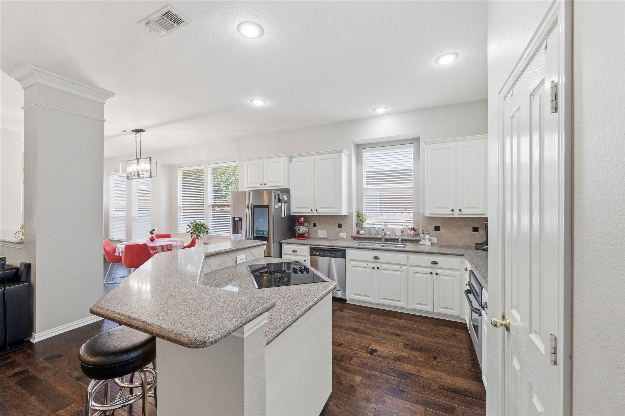 124 Myrtle Creek Grapevine TX 76051