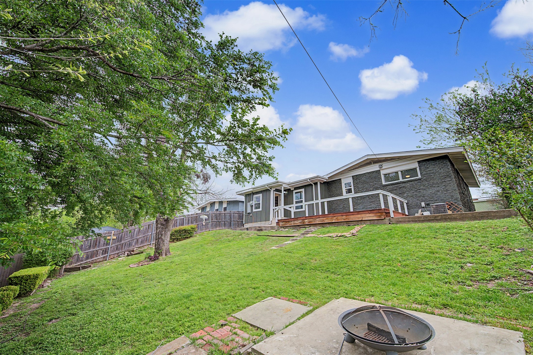 3900 Eldridge Street Fort Worth TX 76107