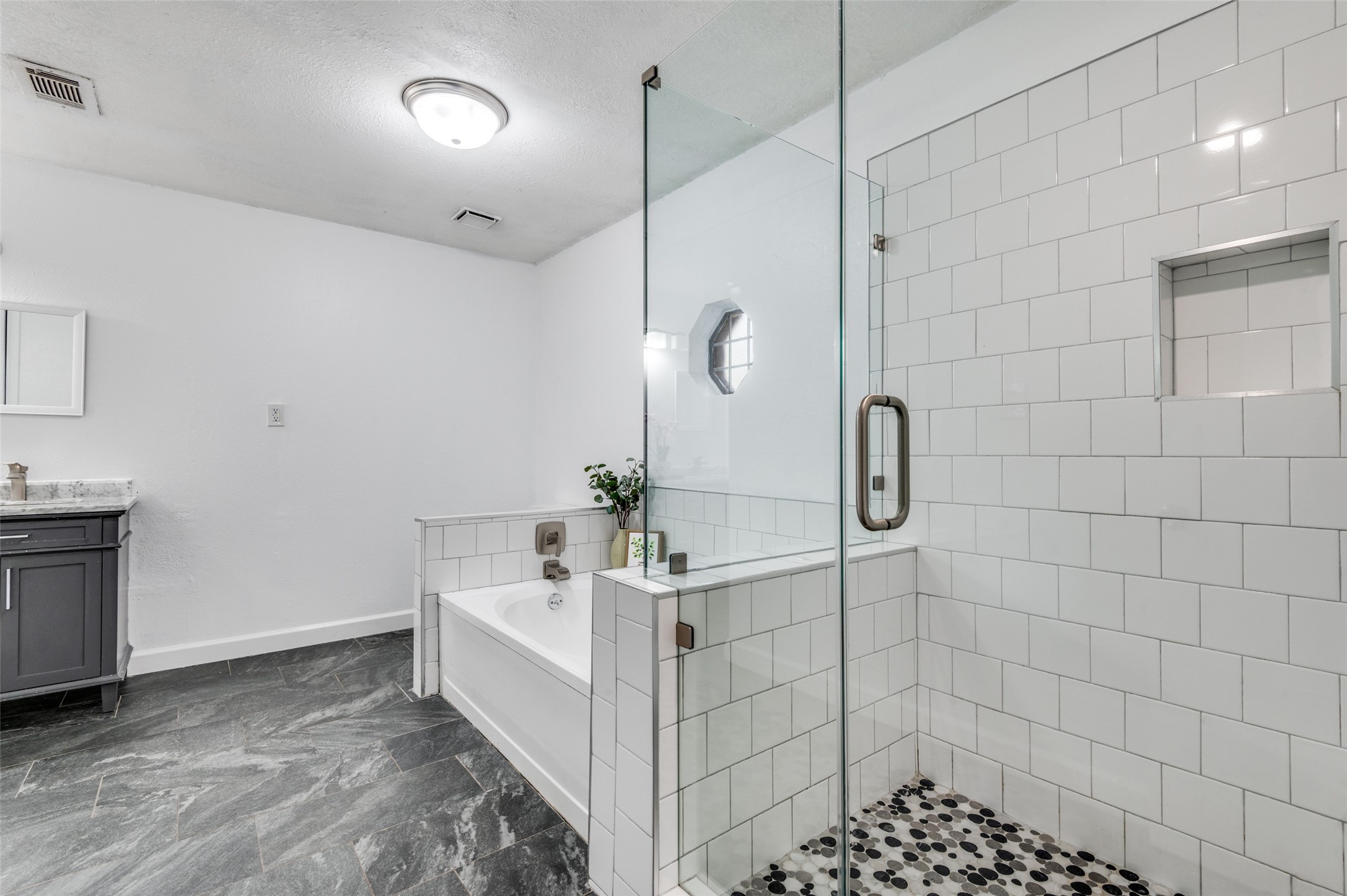1805 Etain Road Irving TX 75060