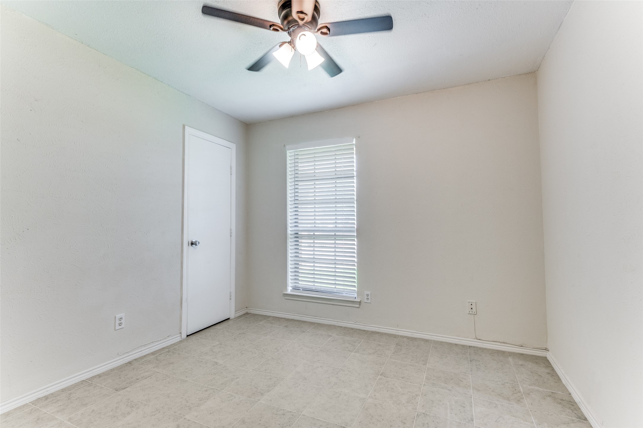 1805 Etain Road Irving TX 75060