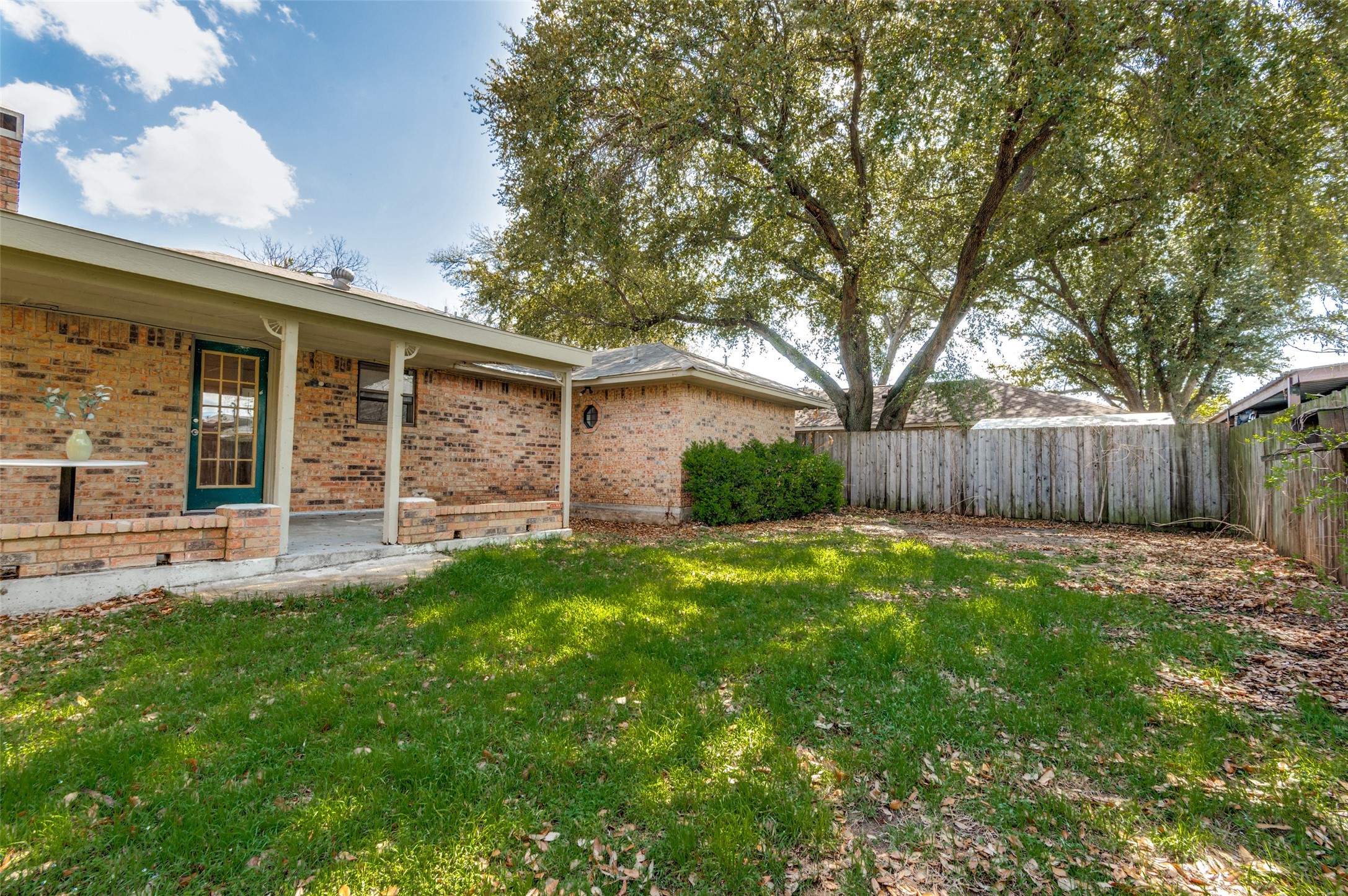 1805 Etain Road Irving TX 75060
