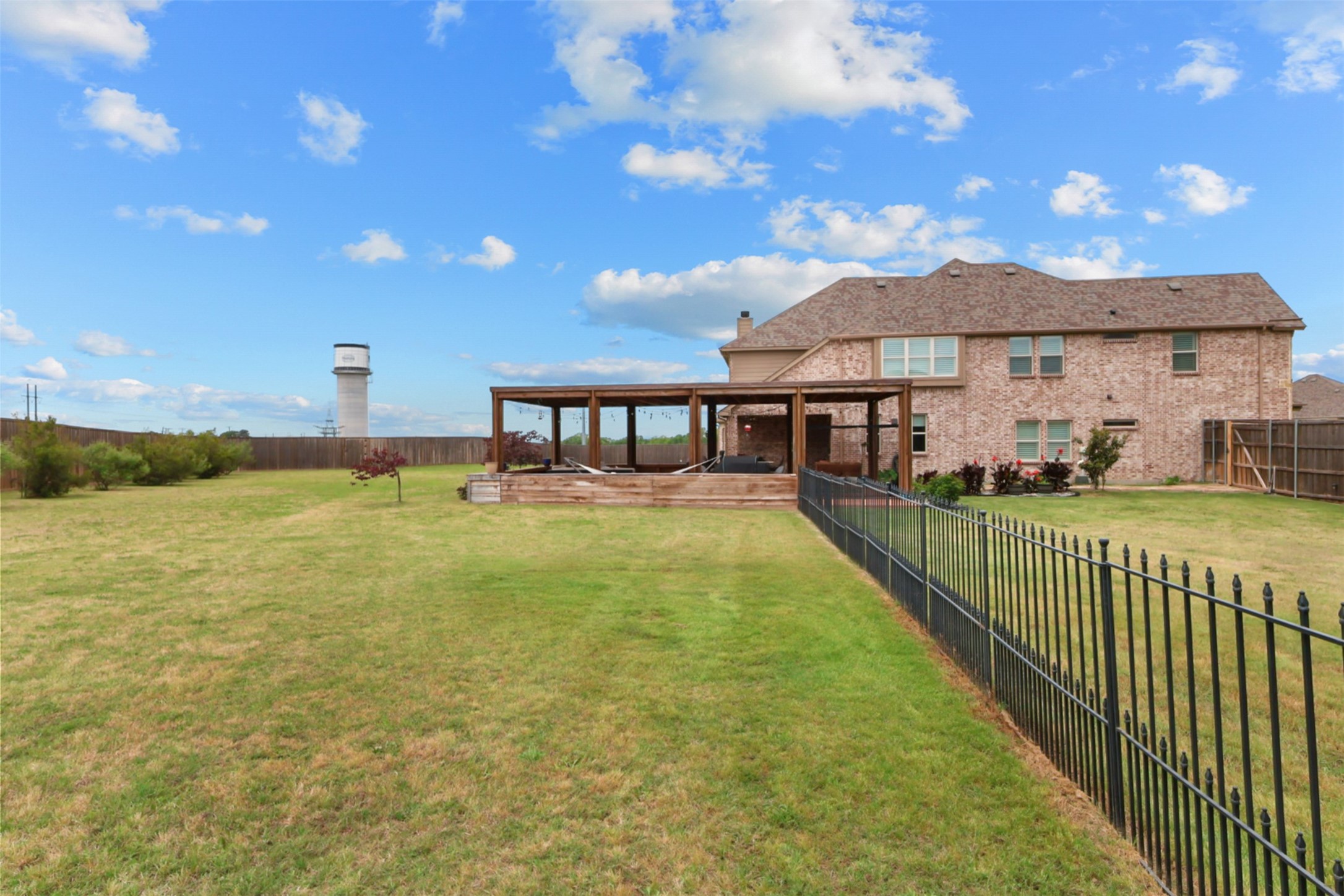 103 Walnut Drive Van Alstyne TX 75495