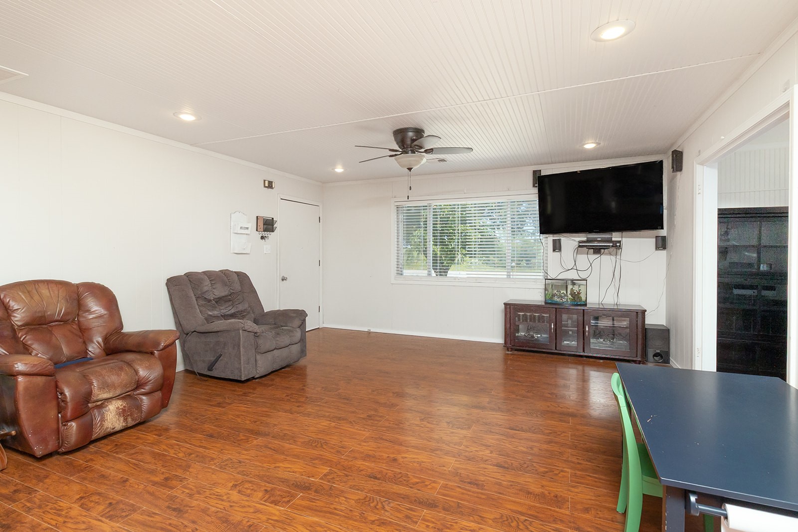 706 S Noyes Avenue Melvin TX 76858