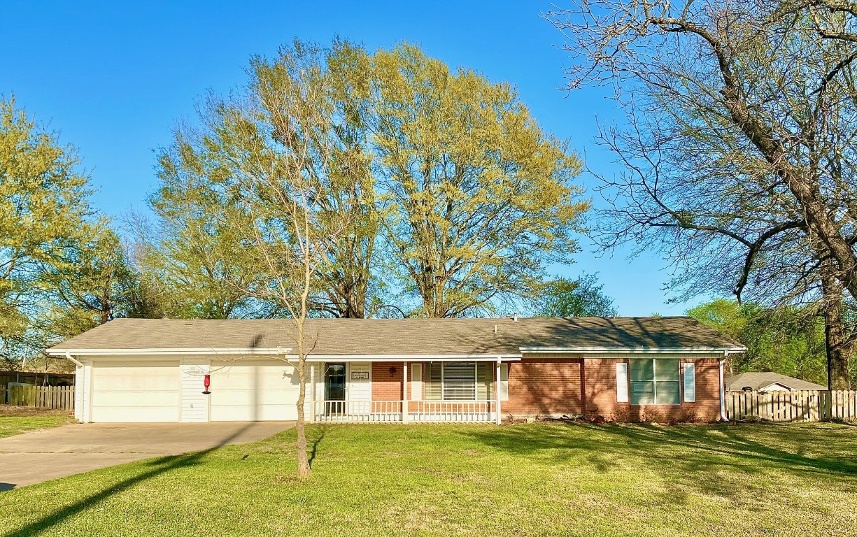 1516 Wood Springs Road Lindale TX 75771